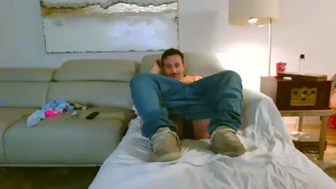 nassobout online show from February 4, 1:00 am