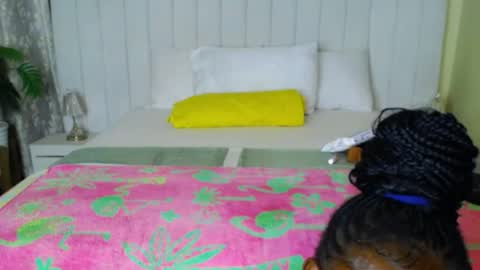 Snapshot of nassythebody chatting on April 11, 3:33 am NASSY online show from April 11, 3:33 am