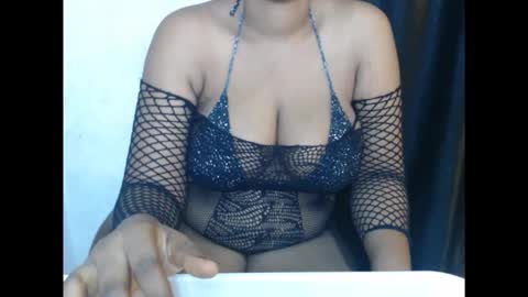 nasty_luna0 online show from October 22, 5:19 am