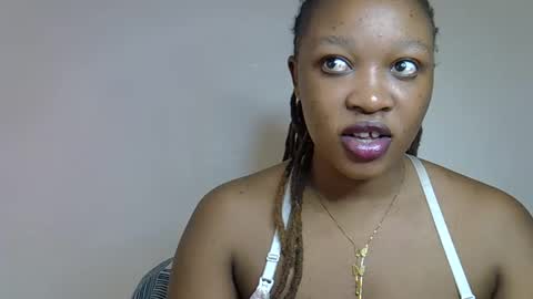 Snapshot of nasty_previne chatting on April 22, 9:33 am previn online show from April 22, 9:33 am