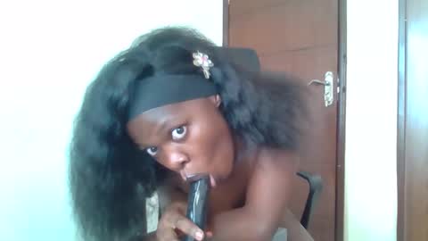 Snapshot of nasty_rihh chatting on May 29, 1:09 pm nasty_rihh online show from May 29, 1:09 pm