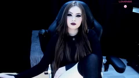 Snapshot of nastykatty_ chatting on July 10, 6:32 pm nastykatty_ online show from July 10, 6:32 pm