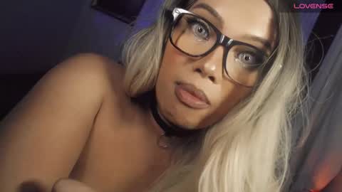 NANCYbinay online show from December 7, 7:54 pm