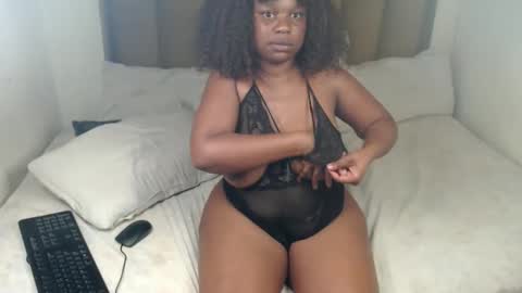 Snapshot of nastysquirtzx chatting on April 24, 6:54 pm NastySquirtzX online show from April 24, 6:54 pm