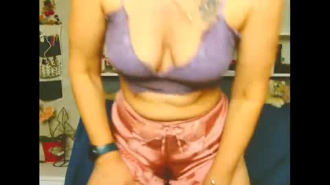 Snapshot of natali3855 chatting on February 26, 8:44 pm Natali online show from February 26, 8:44 pm