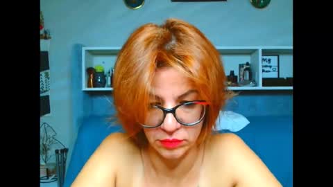 Snapshot of natali3855 chatting on September 10, 5:18 am Natali online show from September 10, 5:18 am
