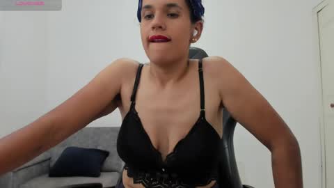 Nathalia online show from May 19, 6:25 pm
