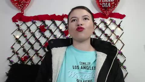 Snapshot of natalia_walker chatting on May 2, 3:06 pm Natalia Walker online show from May 2, 3:06 pm