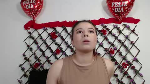 Snapshot of natalia_walker chatting on May 4, 2:35 pm Natalia Walker online show from May 4, 2:35 pm