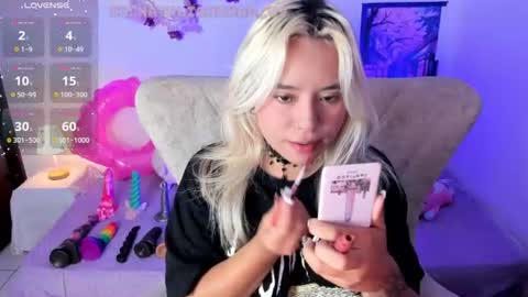 Snapshot of nataliahenao_69 chatting on July 1, 10:42 pm Nataliua Henao online show from July 1, 10:42 pm