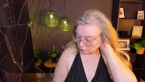 NataliCloud online show from April 17, 1:25 pm