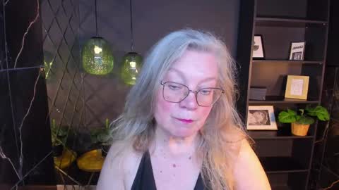 Snapshot of natalicloud chatting on May 10, 1:16 pm NataliCloud online show from May 10, 1:16 pm