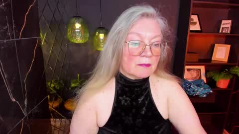 Snapshot of natalicloud chatting on May 29, 2:15 pm NataliCloud online show from May 29, 2:15 pm