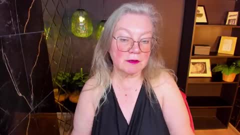 Snapshot of natalicloud chatting on May 31, 12:56 pm NataliCloud online show from May 31, 12:56 pm