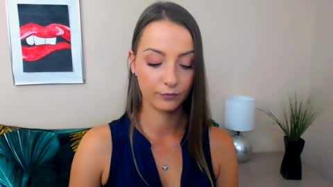 Snapshot of natalie_live chatting on July 2, 6:19 am NatalieSexy online show from July 2, 6:19 am