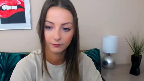 Snapshot of natalie_live chatting on July 8, 6:07 am NatalieSexy online show from July 8, 6:07 am