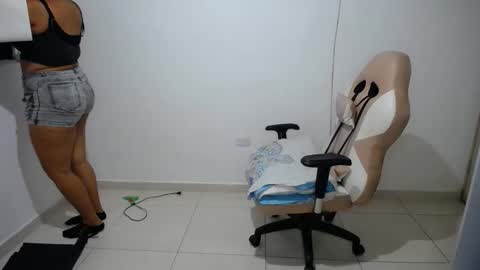 natalie_tits1 online show from January 17, 3:11 am