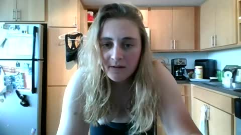 Snapshot of natalielynn4216 chatting on June 30, 7:48 pm natalielynn4216 online show from June 30, 7:48 pm