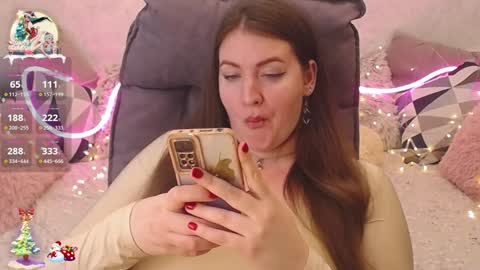 Snapshot of nataly_cute1 chatting on January 5, 2:27 am Nataly online show from January 5, 2:27 am