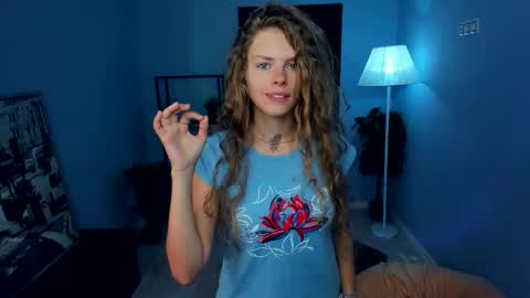 Natalie online show from September 17, 5:09 am