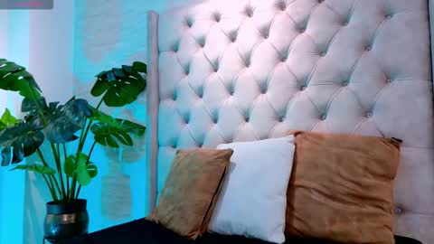 Snapshot of nataly_lblanck chatting on October 11, 11:42 am nataly_lblanck online show from October 11, 11:42 am