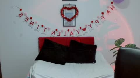 Nataly Escobar online show from September 22, 12:18 pm