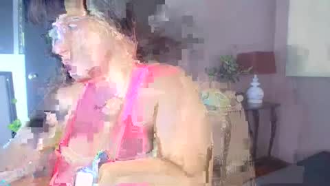 Snapshot of natash4naughty chatting on April 9, 3:50 am natash4naughty online show from April 9, 3:50 am