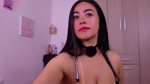 Snapshot of natasha_klump chatting on June 21, 10:07 am natasha_klump online show from June 21, 10:07 am