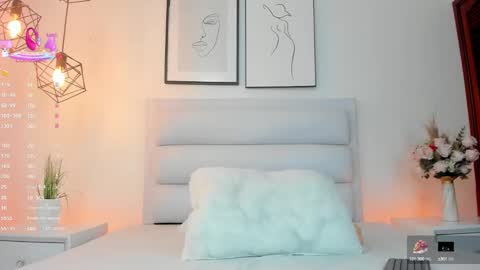 Snapshot of natasha_stone6 chatting on September 29, 1:05 pm natasha_stone6 online show from September 29, 1:05 pm