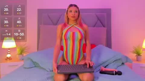 natashaa_vega online show from June 18, 7:18 pm
