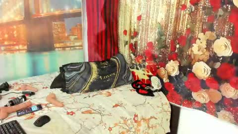 Snapshot of natashajimenez chatting on April 30, 7:53 pm Natasha January 13 my Birthday online show from April 30, 7:53 pm
