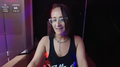 Snapshot of natashamason chatting on March 5, 2:45 pm Natasha Mason online show from March 5, 2:45 pm