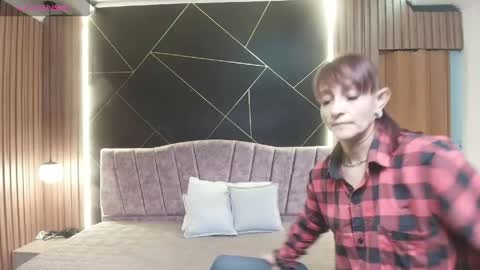 Natasha Mason online show from May 16, 7:23 pm