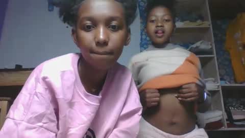 Snapshot of nathalia069 chatting on May 31, 6:53 pm nathalia069 online show from May 31, 6:53 pm