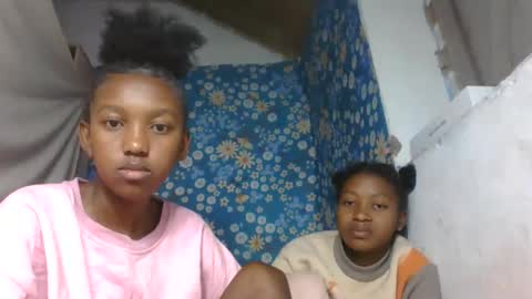 Snapshot of nathalia069 chatting on June 2, 3:19 am nathalia069 online show from June 2, 3:19 am