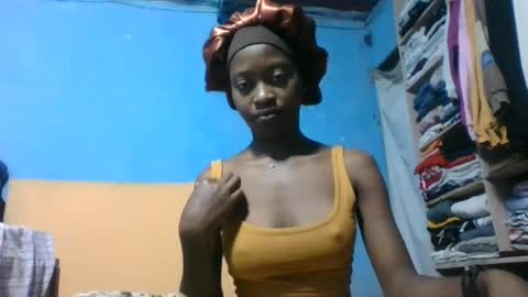 Snapshot of nathalia069 chatting on June 13, 3:48 am nathalia069 online show from June 13, 3:48 am