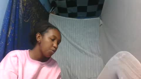 Snapshot of nathalia069 chatting on June 17, 1:34 pm nathalia069 online show from June 17, 1:34 pm