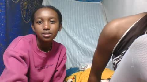 Snapshot of nathalia069 chatting on June 23, 3:21 pm nathalia069 online show from June 23, 3:21 pm
