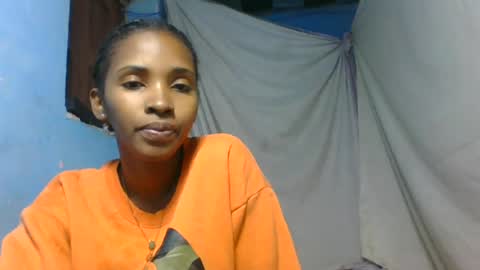 Snapshot of nathalia069 chatting on July 2, 10:10 am nathalia069 online show from July 2, 10:10 am