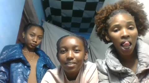 Snapshot of nathalia069 chatting on July 9, 8:35 pm nathalia069 online show from July 9, 8:35 pm