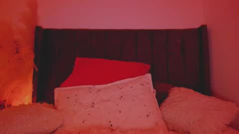 Nataly independent model dont forget to leave your like that will help me grow as a model online show from February 13, 4:30 am