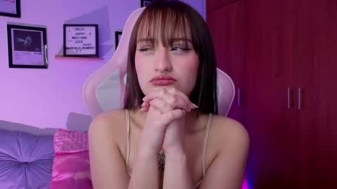 Nathalia Ramirez online show from March 11, 4:18 am