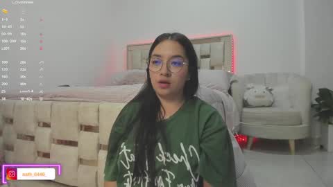 Snapshot of nathaly_star04 chatting on February 10, 5:36 am online show from February 10, 5:36 am