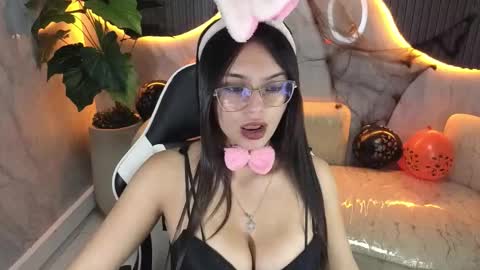 Snapshot of nathaly_tp chatting on October 31, 1:23 pm Nathy  online show from October 31, 1:23 pm