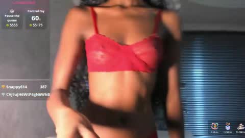 Snapshot of nathalyleen chatting on May 16, 7:45 pm online show from May 16, 7:45 pm
