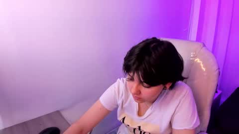 nathalyy_ds online show from February 19, 7:43 pm