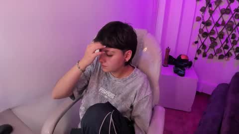 nathalyy_ds online show from March 5, 9:44 pm