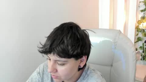 nathalyy_ds online show from April 12, 5:18 pm