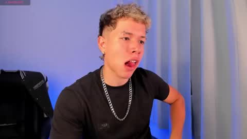 Nathan online show from November 12, 9:25 pm