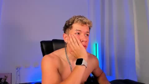 Nathan online show from November 22, 8:08 pm